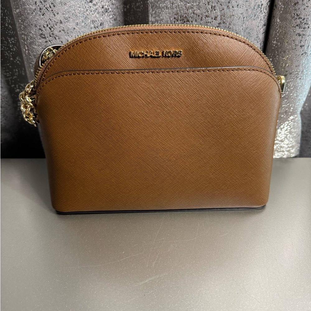 Micheal Kors Crossbody